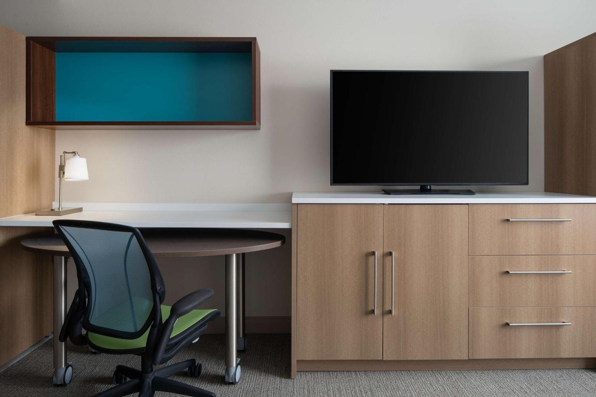 Home2 Suites By Hilton Des Moines At Drake University Eksteriør bilde