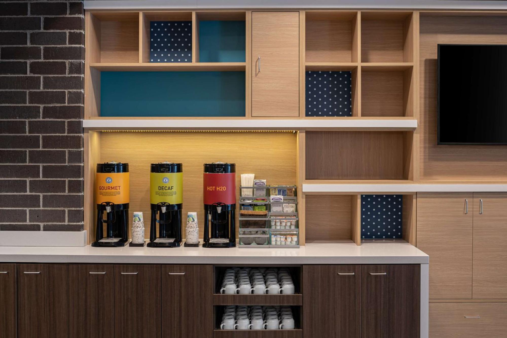 Home2 Suites By Hilton Des Moines At Drake University Eksteriør bilde